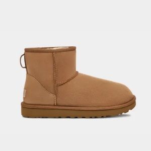 UGG W CLASSIC MINI II